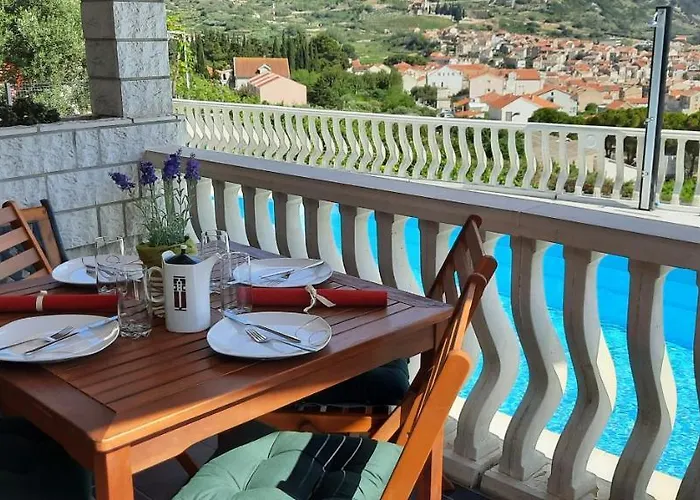 Apartamento Suho Komiža