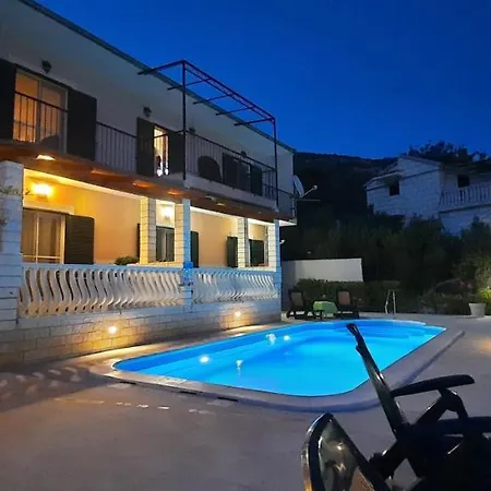 Apartment Suho *
